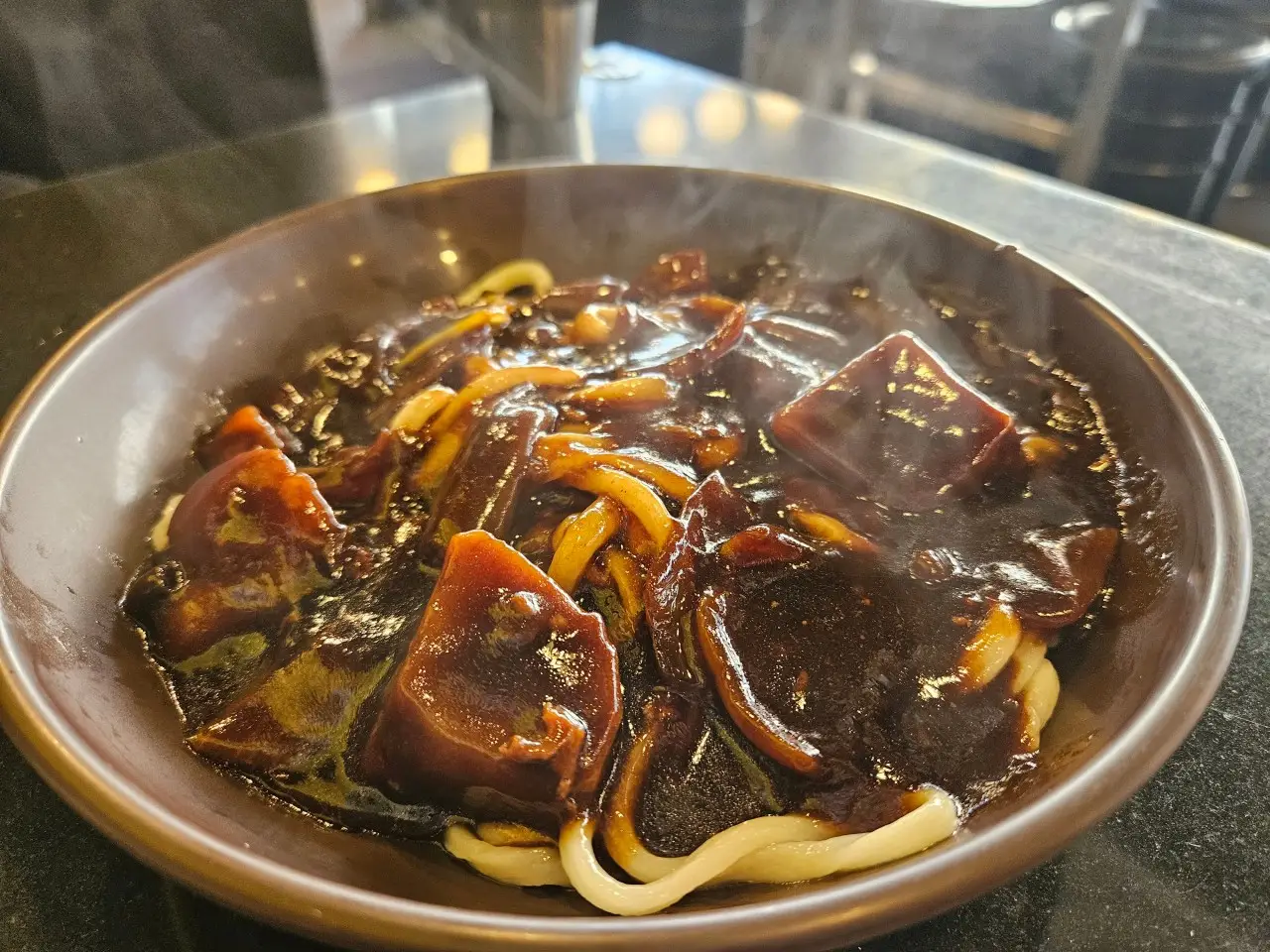 手打ちジャージャー麺
